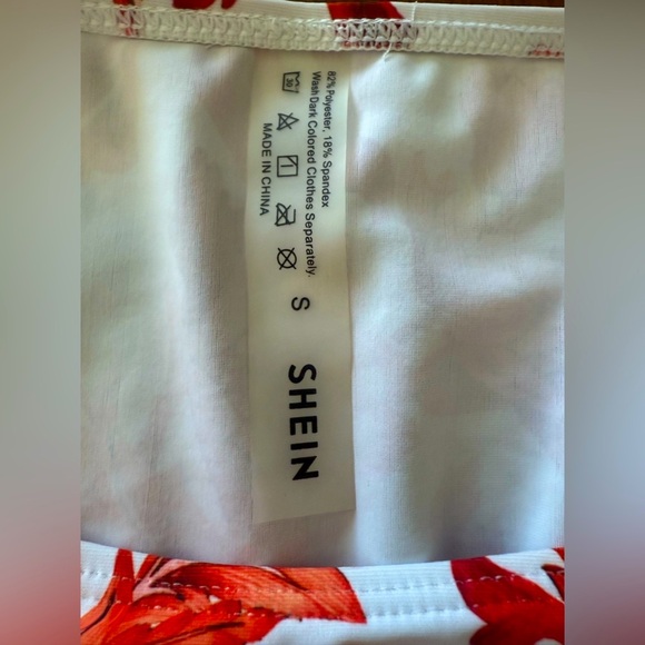 Shein - Women’s Red & White Floral Print Bikini Set - EUC - Picture 9 of 9